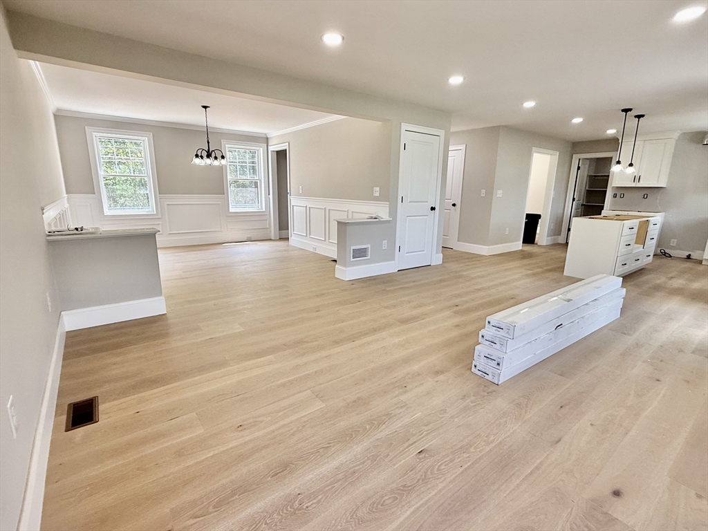129 Old Westford Road Chelmsford, MA 01824 - Photo 22 of 29