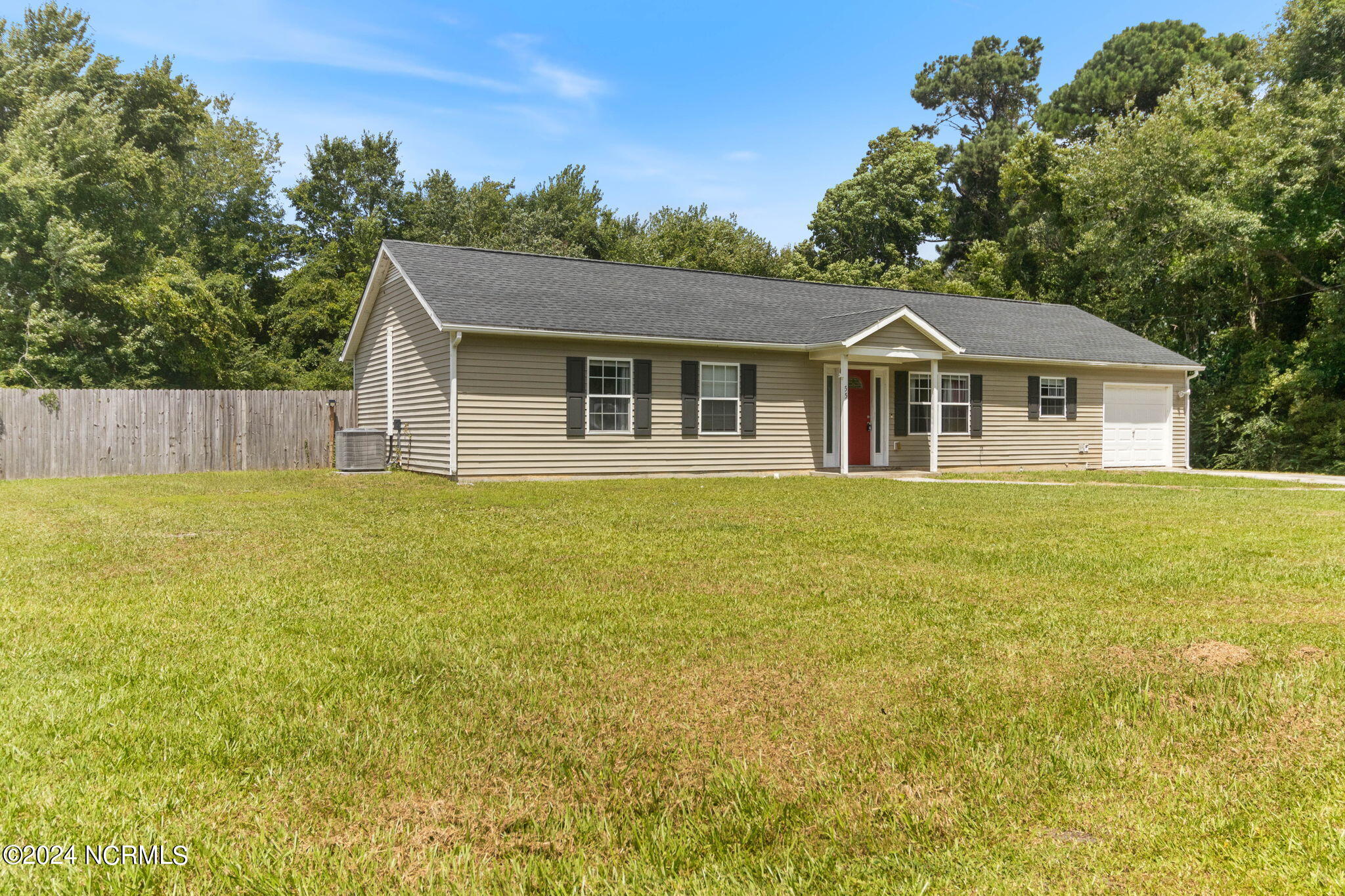 55 Riegel Drive Hubert, NC 28539 - Photo 2 of 25 2-web-or-mls-IMG_6252RE
