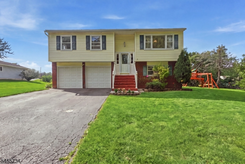 14 Harwich Road Phillipsburg, NJ 08865 - Photo 2 of 42 Gallery Image 2