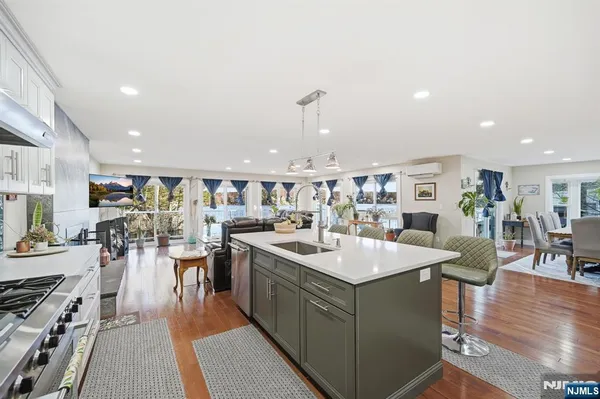 $987,000 | 630 Warwick Turnpike, West Milford, NJ 07421