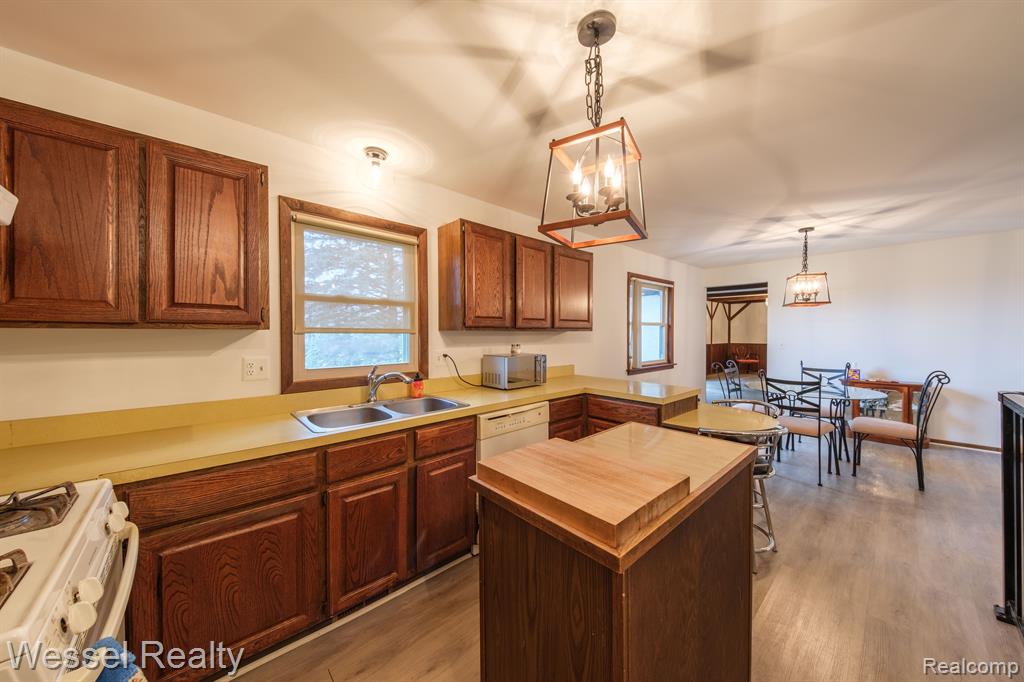 29720 Armada Ridge Road Richmond, MI 48062 - Photo 5 of 42