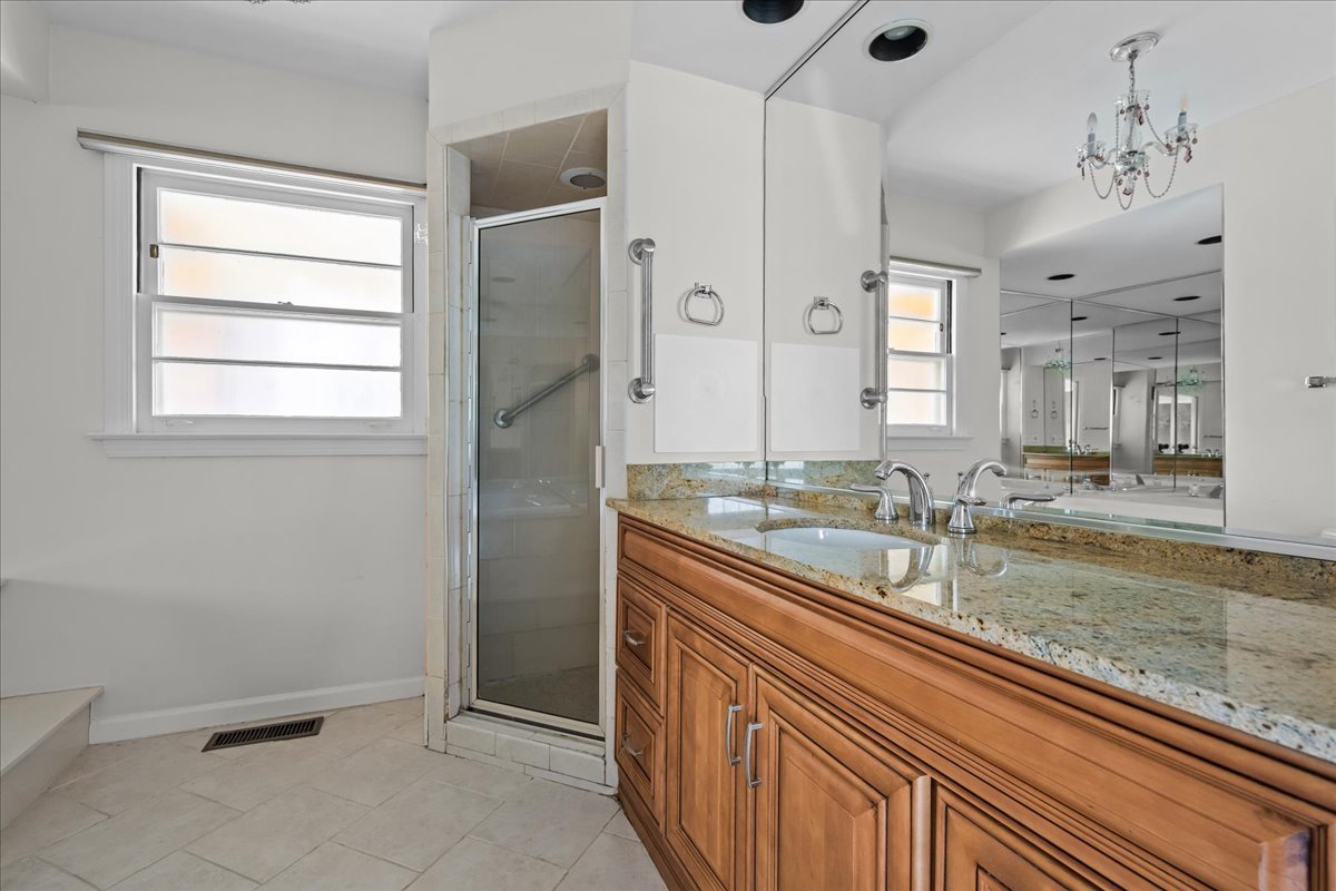 1120 Romona Road Wilmette, IL 60091 - Photo 18 of 33