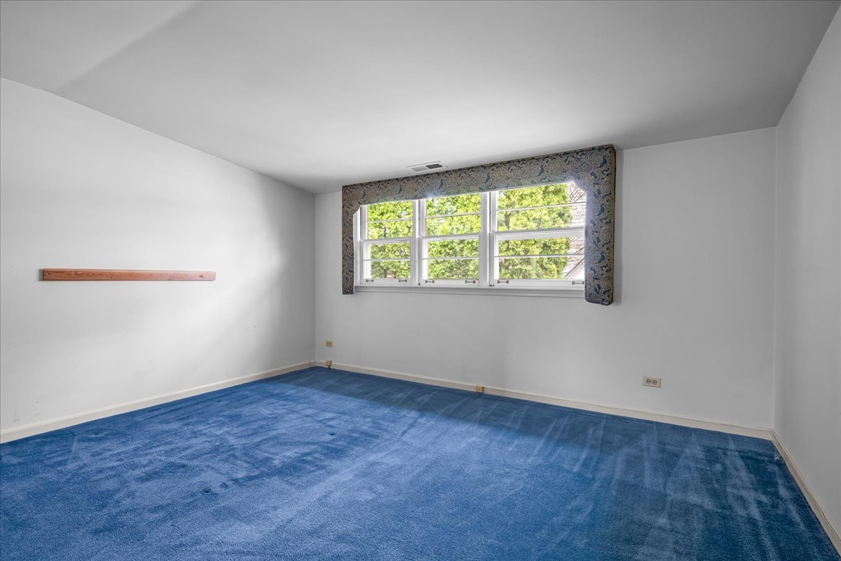 1120 Romona Road Wilmette, IL 60091 - Photo 23 of 33