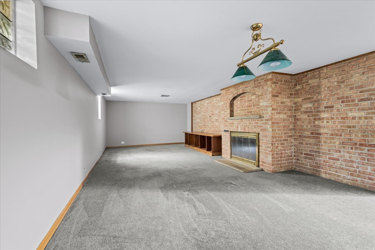 1120 Romona Road Wilmette, IL 60091 - Photo 26 of 33