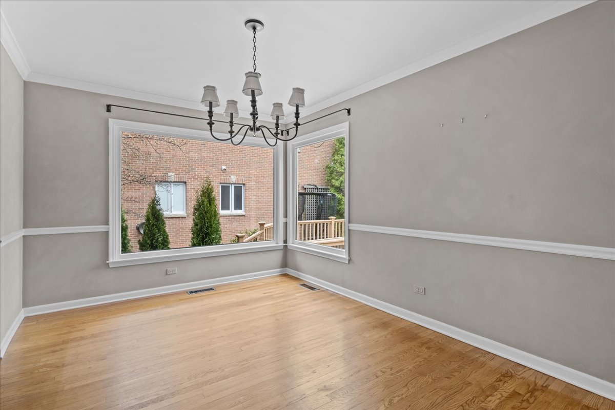 1120 Romona Road Wilmette, IL 60091 - Photo 7 of 33