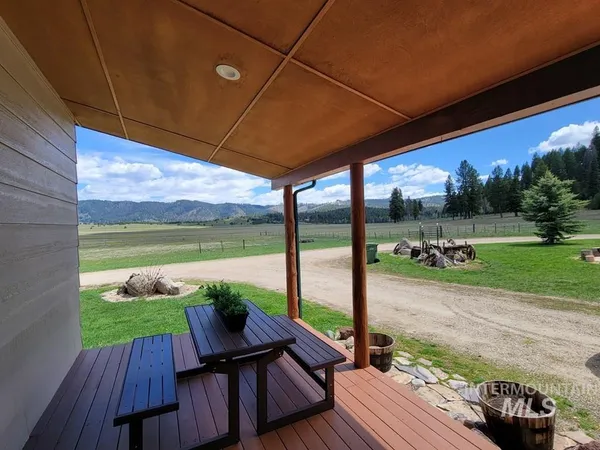 $3,250,000 | 31-33 Bacon Creek Road, Cascade, ID 83611