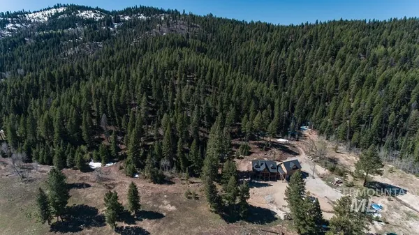 $3,250,000 | 31-33 Bacon Creek Road, Cascade, ID 83611