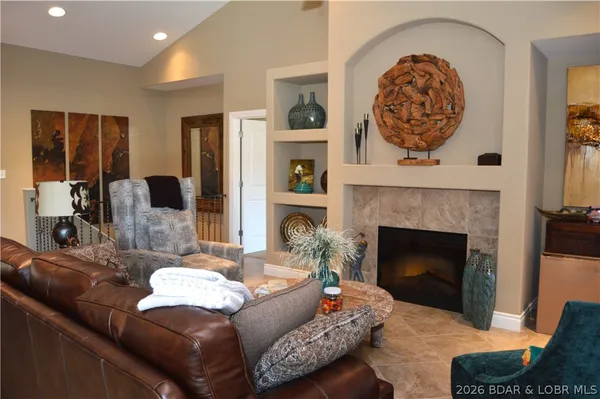 $875,000 | 702 Waterford Circle, Unit 702, Eldon, MO 65026