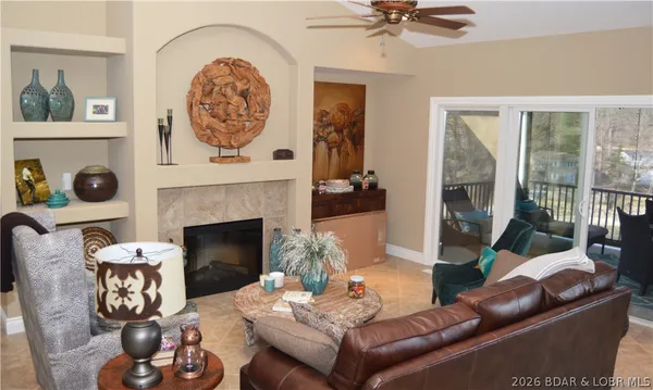 $875,000 | 702 Waterford Circle, Unit 702, Eldon, MO 65026