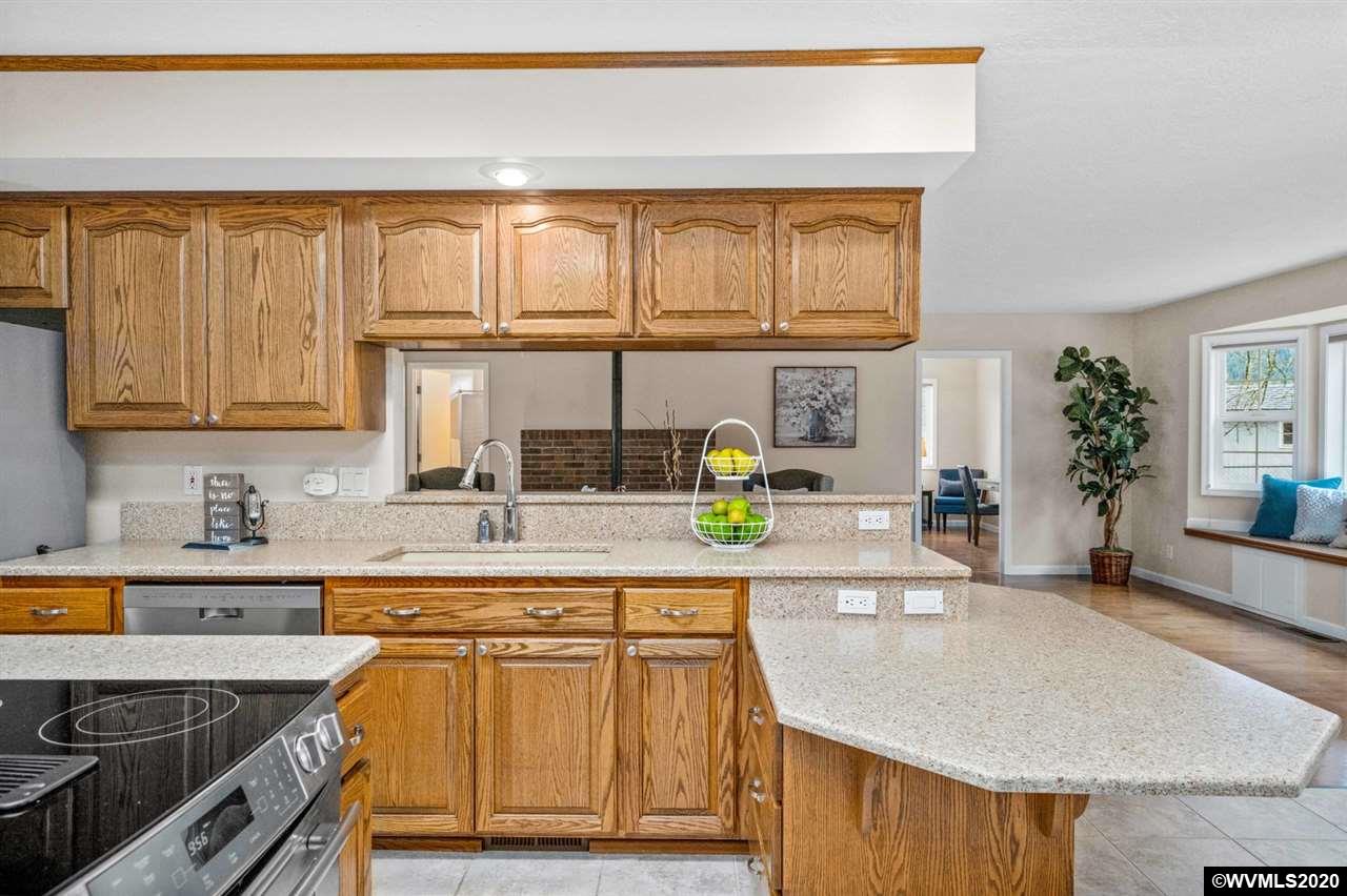35578 East Lacomb Road Lebanon, OR 97355 - Photo 21 of 42 Gallery Image 21