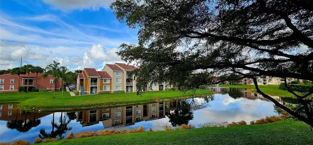 $2,100 | 7904 Sonoma Springs Circle, Unit 206, Lake Worth, FL 33463