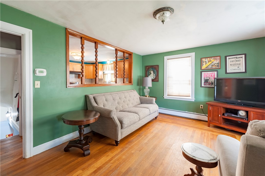 34 Rosemere Road Pawtucket, RI 02861 - Photo 4 of 25 Gallery Image 4