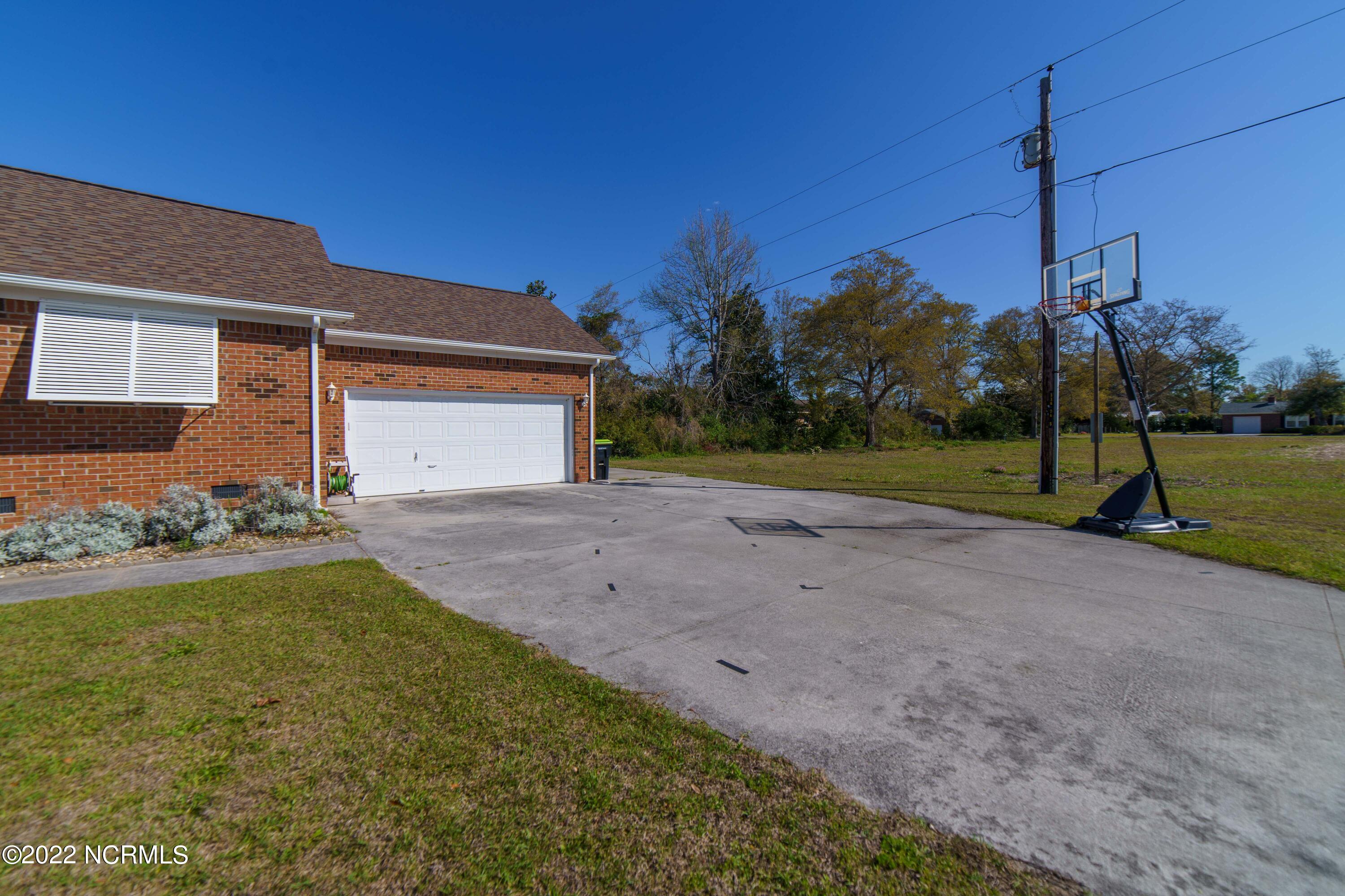 239 Peninsula Manor Road Hubert, NC 28539 - Photo 4 of 28 20180122-DSC04755-2