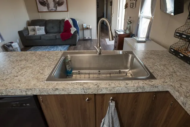 $375,000 | 1096 County Road 447, Waelder, TX 78959