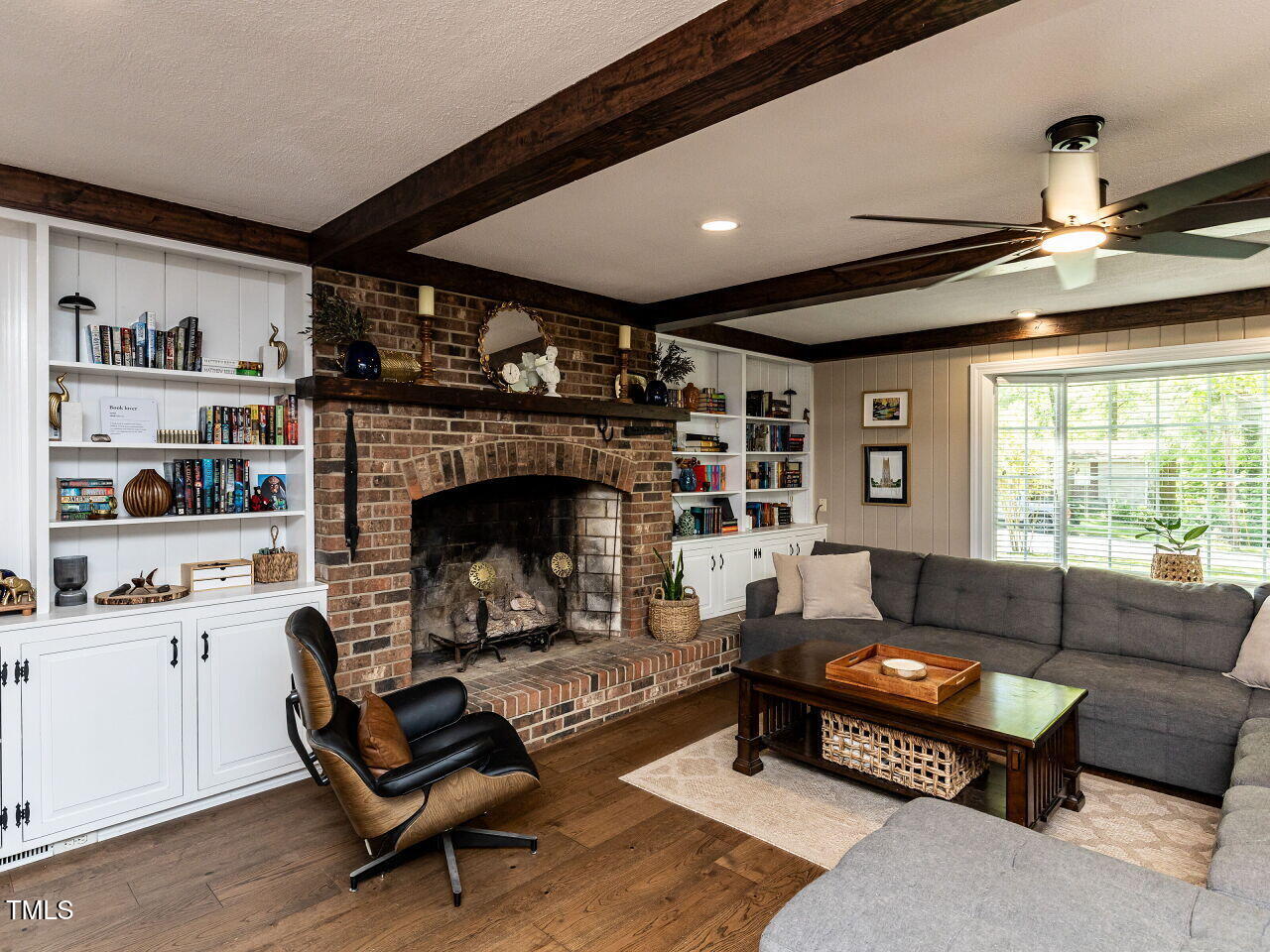 107 Forest Road Oxford, NC 27565 - Photo 7 of 47 009-1280x960-family-room-with-fireplace