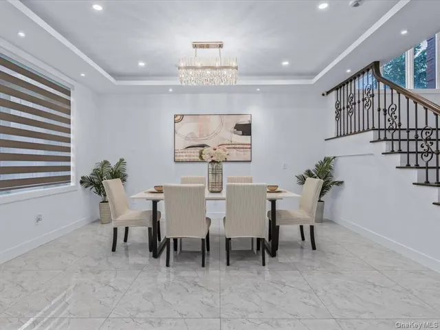 $2,890,000 | 233-12 Bay Street | Douglaston