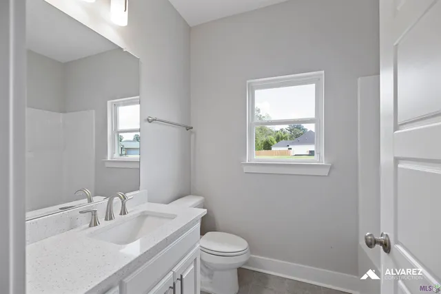 $352,990 | 25305 Burlington Drive, Denham Springs, LA 70726