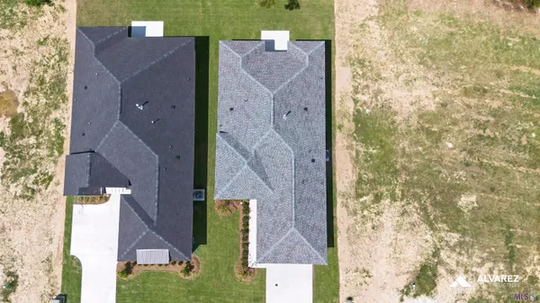 $332,990 | 25305 Burlington Drive, Denham Springs, LA 70726