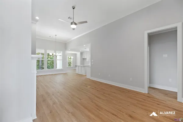 $332,990 | 25305 Burlington Drive, Denham Springs, LA 70726