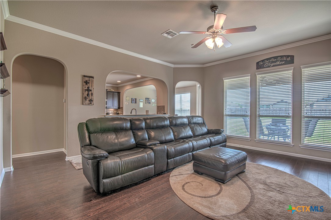 623 Coventry Drive Temple, TX 76502 - Photo 8 of 38 a living room with furniture and a large window