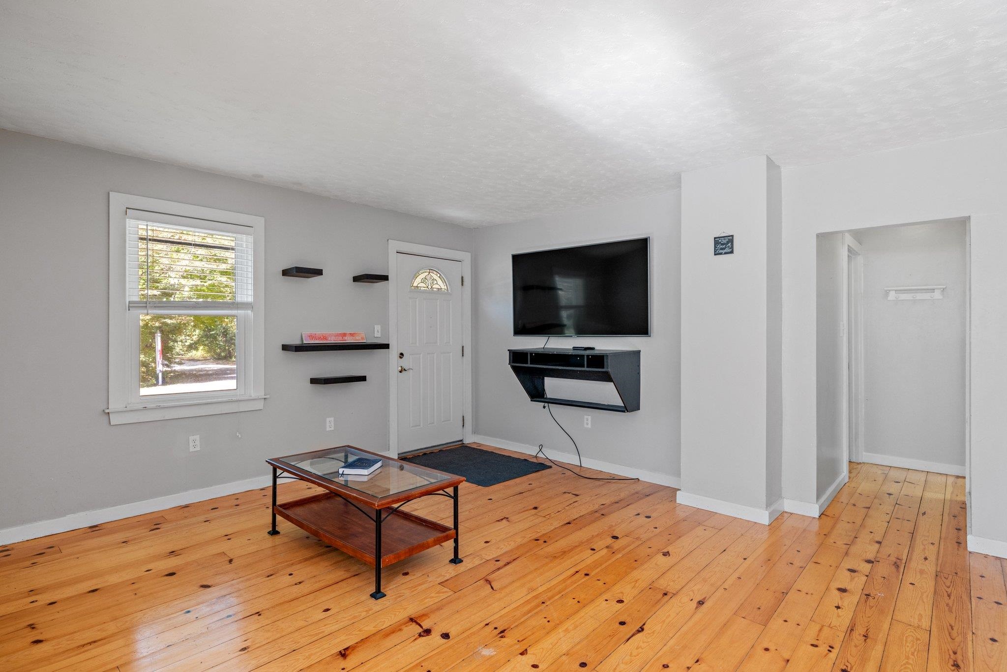 75 Pine Hill Road Wolfeboro, NH 03894 - Photo 5 of 40