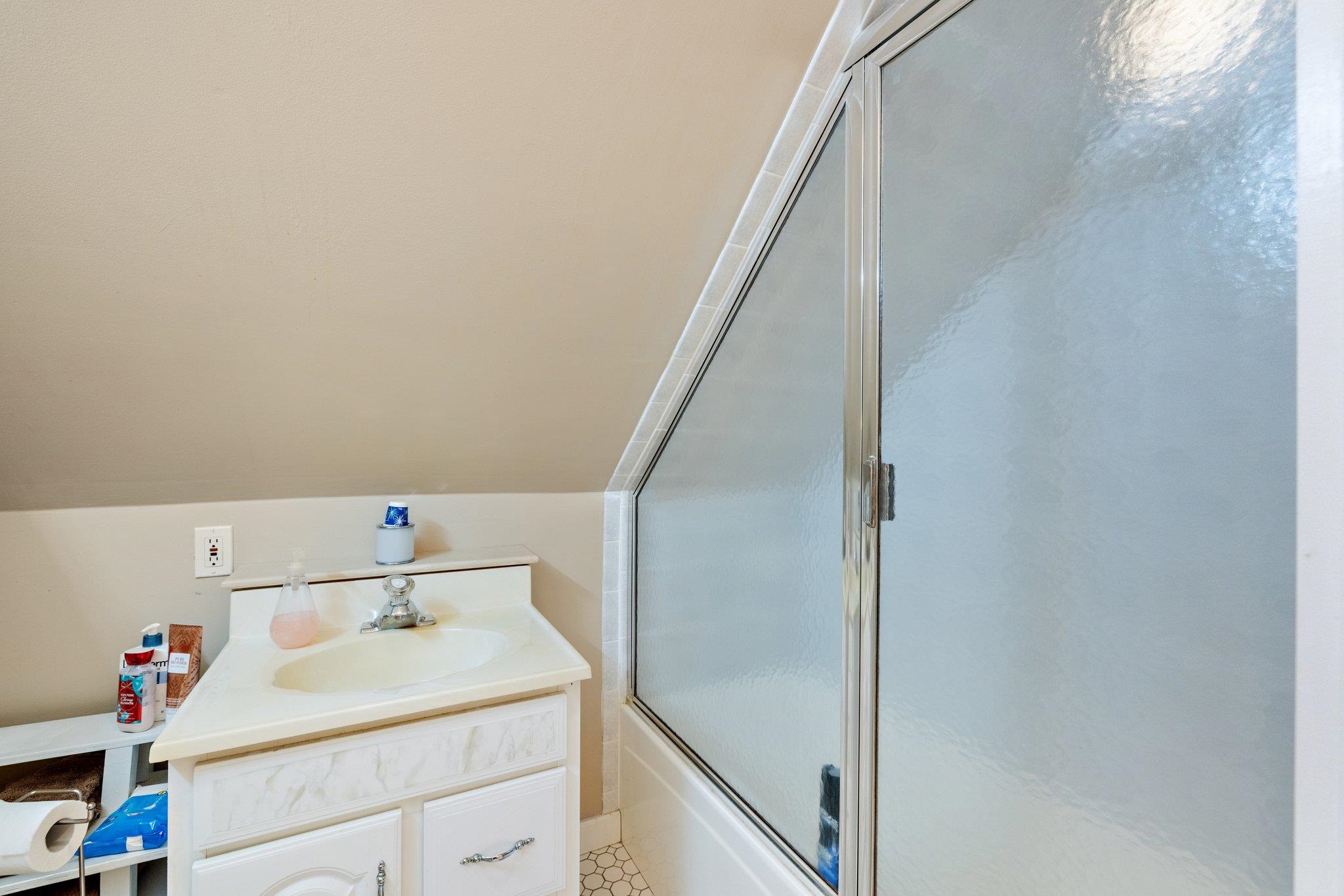 75 Pine Hill Road Wolfeboro, NH 03894 - Photo 10 of 40