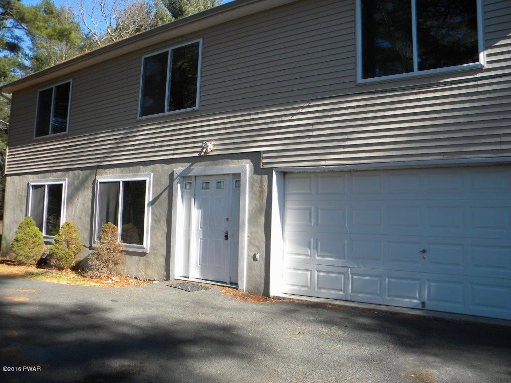 121 Hatton Road Hawley, PA 18428 - Photo 3 of 27 Garage