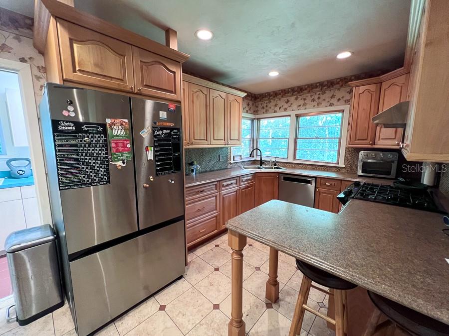 411 Northwest 26th Street Gainesville, FL 32607 - Photo 5 of 35