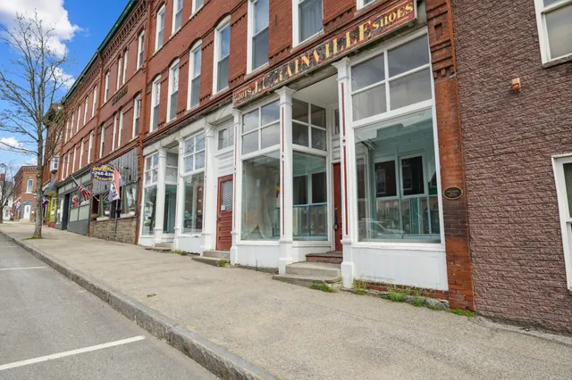 $650,000 | 135 Main Street, Pembroke, NH 03275