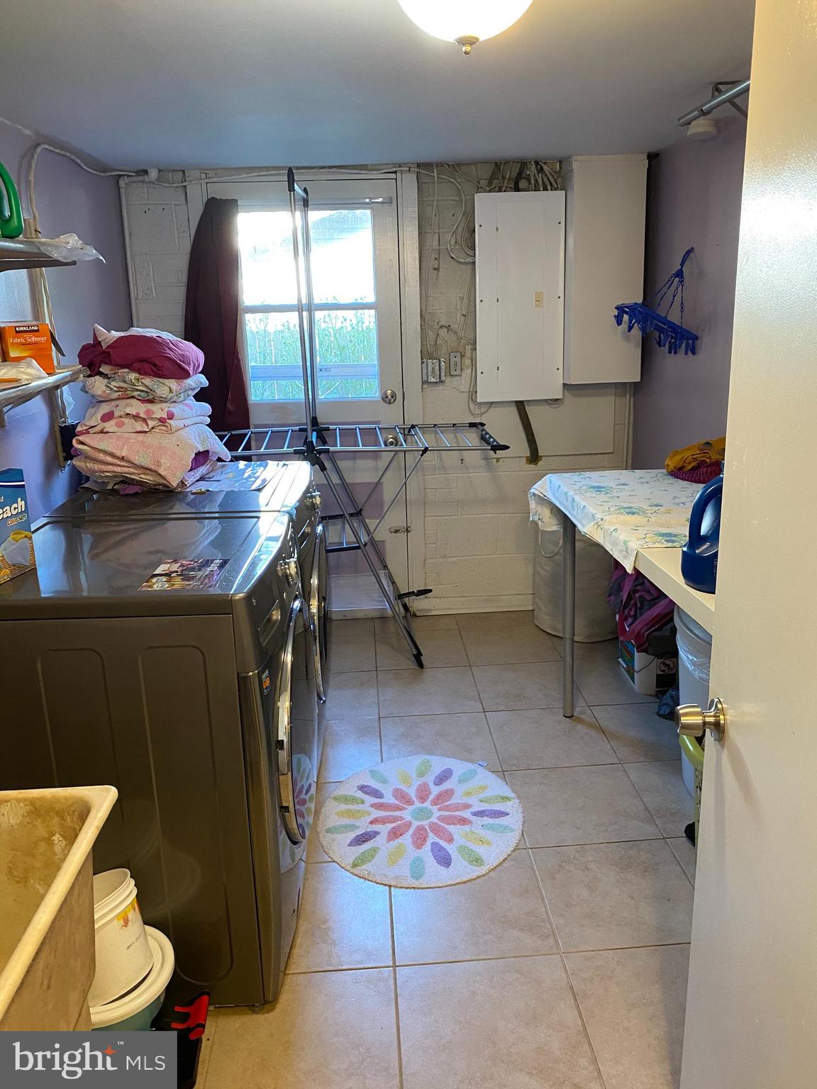 8502 Chervil Road Lanham, MD 20706 - Photo 17 of 44 Laundry Room