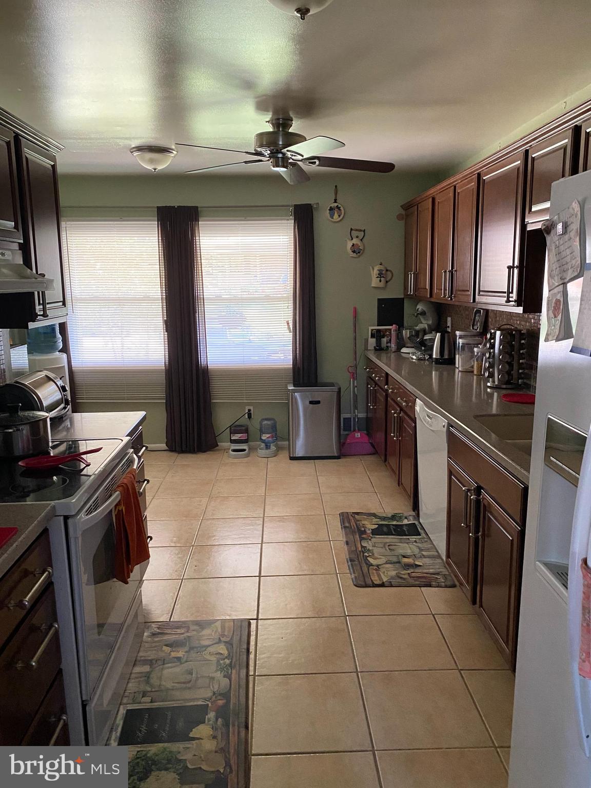 8502 Chervil Road Lanham, MD 20706 - Photo 22 of 44 Kitchen
