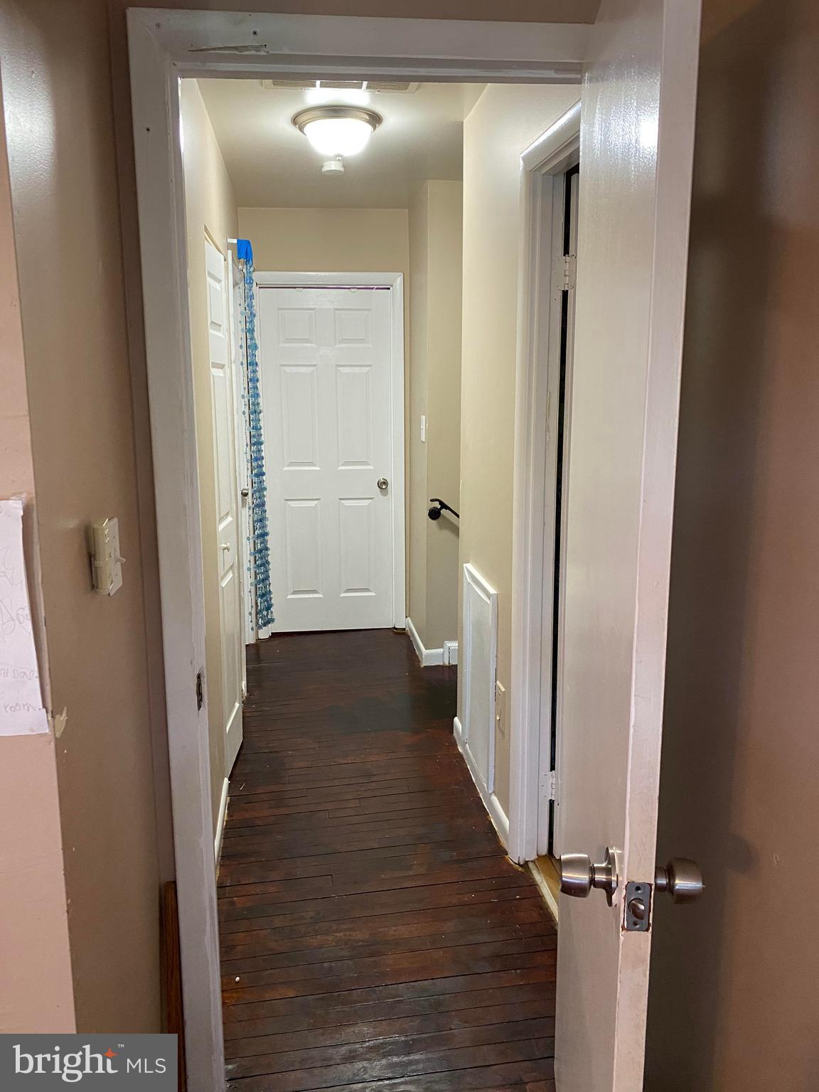 8502 Chervil Road Lanham, MD 20706 - Photo 28 of 44 up stairs hallway