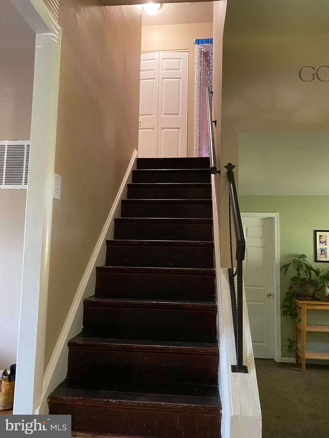 8502 Chervil Road Lanham, MD 20706 - Photo 42 of 44 Upstairs