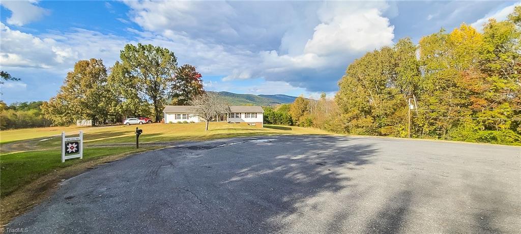 1274 Hill Road King, NC 27021 - Photo 36 of 39