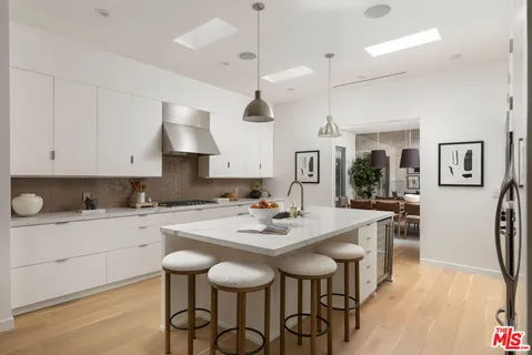 $6,999,990 | 2731 Hutton Drive, Beverly Hills, CA 90210