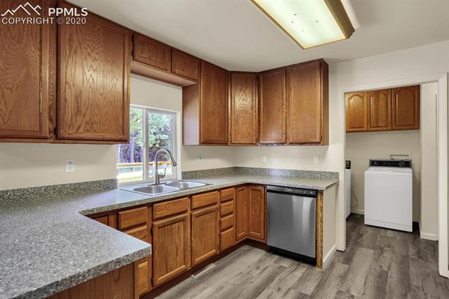 17595 Table Rock Road Colorado Springs, CO 80908 - Photo 14 of 33 Gallery Image 14