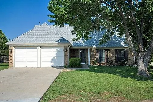 $2,495 | 5309 Maple Court, Flower Mound, TX 75028