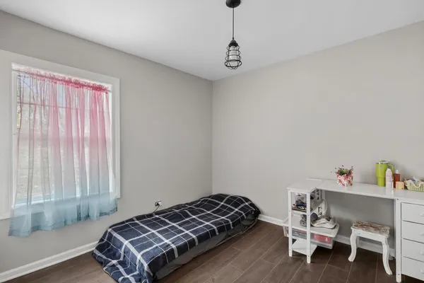 $230,000 | 36912 North Lawrence Drive, Lake Villa, IL 60046