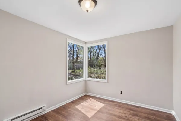 $230,000 | 36912 North Lawrence Drive, Lake Villa, IL 60046