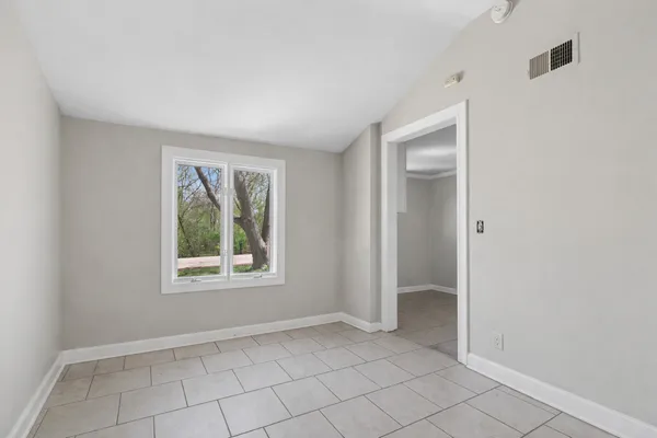 $230,000 | 36912 North Lawrence Drive, Lake Villa, IL 60046