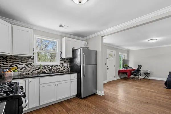 $230,000 | 36912 North Lawrence Drive, Lake Villa, IL 60046