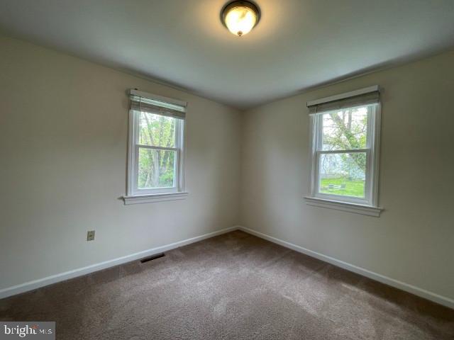 201 Inland Avenue Ewing, NJ 08638 - Photo 8 of 17
