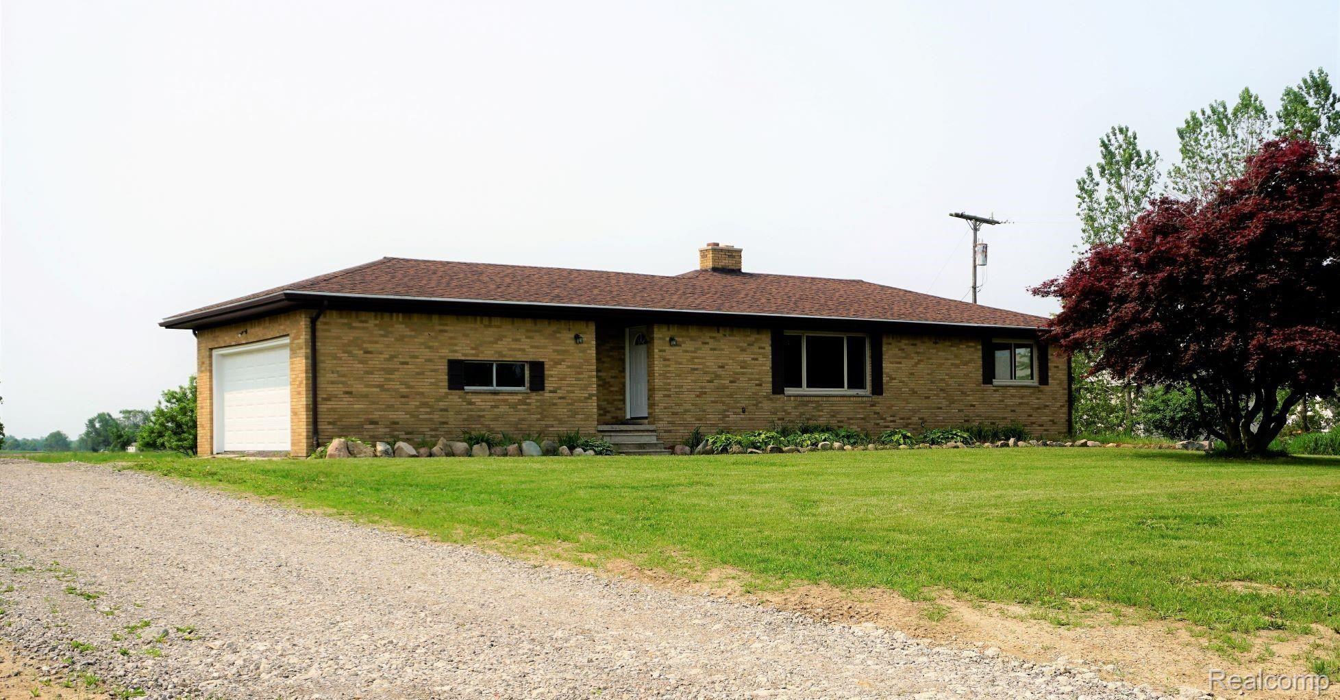 9561 West Vogt Road Fowlerville, MI 48836 - Photo 5 of 25 9561 vogt front.JPG