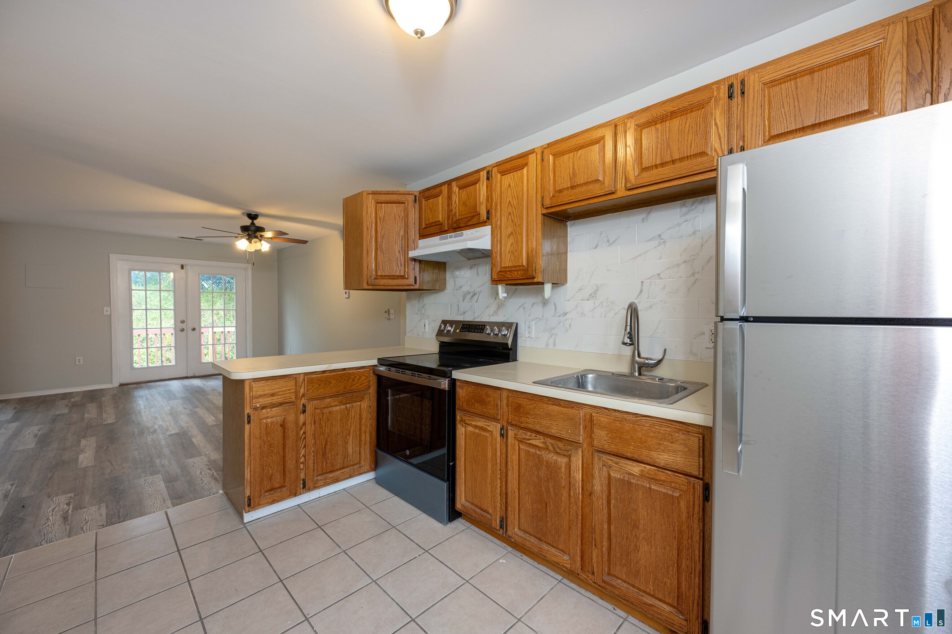 799 Foxon Road East Haven, CT 06513 - Photo 5 of 16 Gallery Image 5