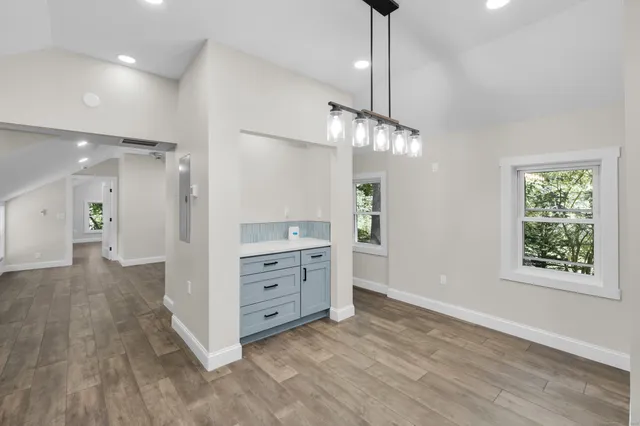 $3,250 | 48 Water Street, Unit 2, Glastonbury, CT 06073