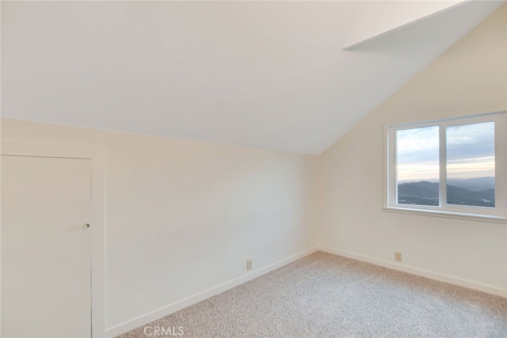 6750 Rainbow Heights Road Fallbrook, CA 92028 - Photo 32 of 64 Upstairs Bedroom 3 - Panoramic/Ocean View Side