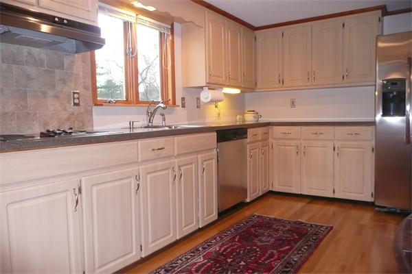 13 Keane Road Natick, MA 01760 - Photo 4 of 24 Gallery Image 4