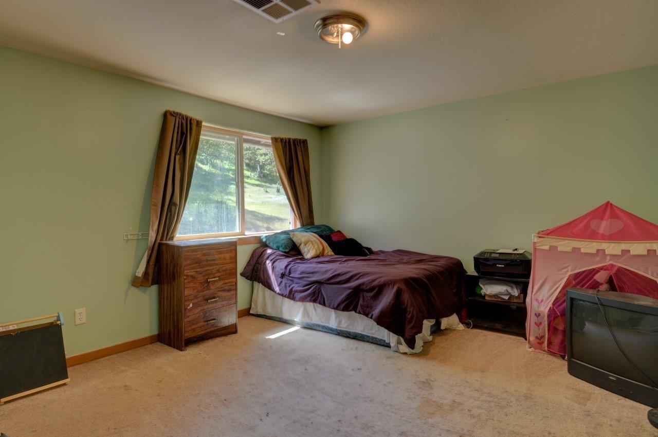 15987 Jones Road White City, OR 97503 - Photo 14 of 22 Additional Photo