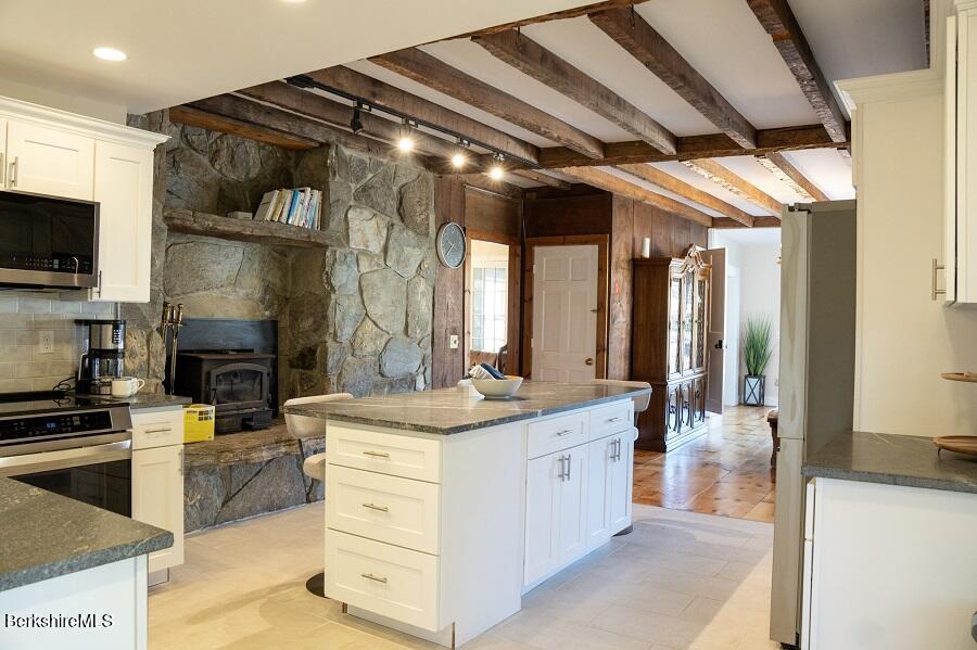 10 Goodell Road Lanesborough, MA 01237 - Photo 6 of 67 kitchen(1)