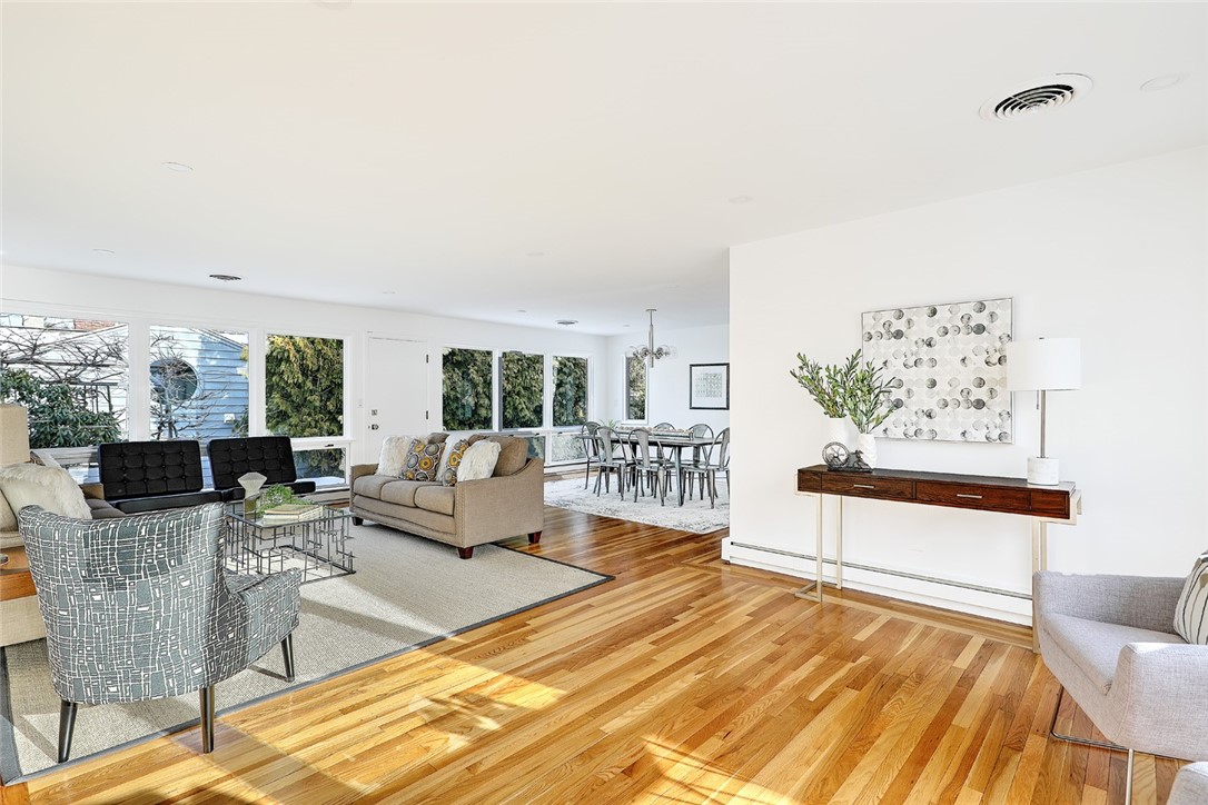 80 Hartshorn Road Providence, RI 02906 - Photo 8 of 50 Gallery Image 8